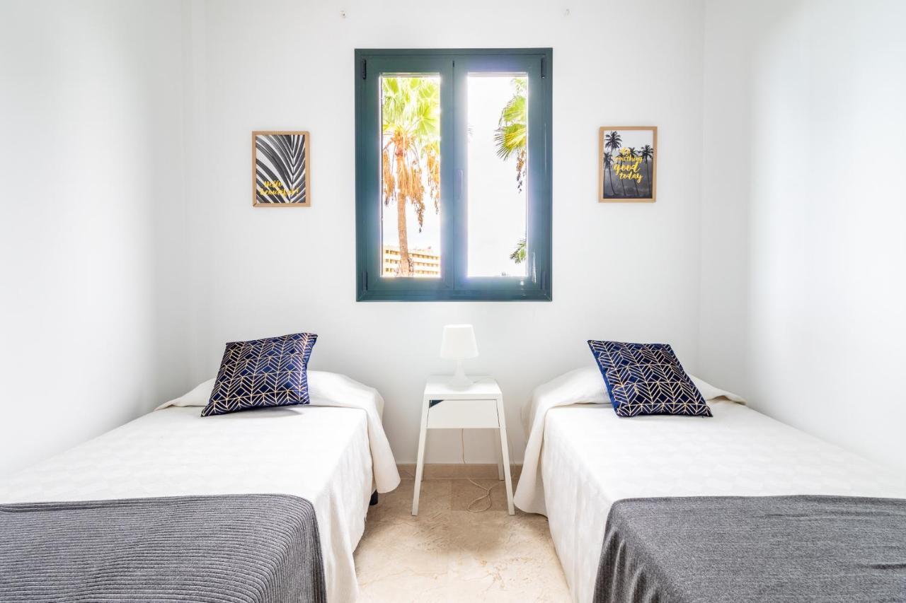 Flatguest San Fernando + 4Bdr + Terrace + Parking Villa ซานบาร์โตโลเม ภายนอก รูปภาพ