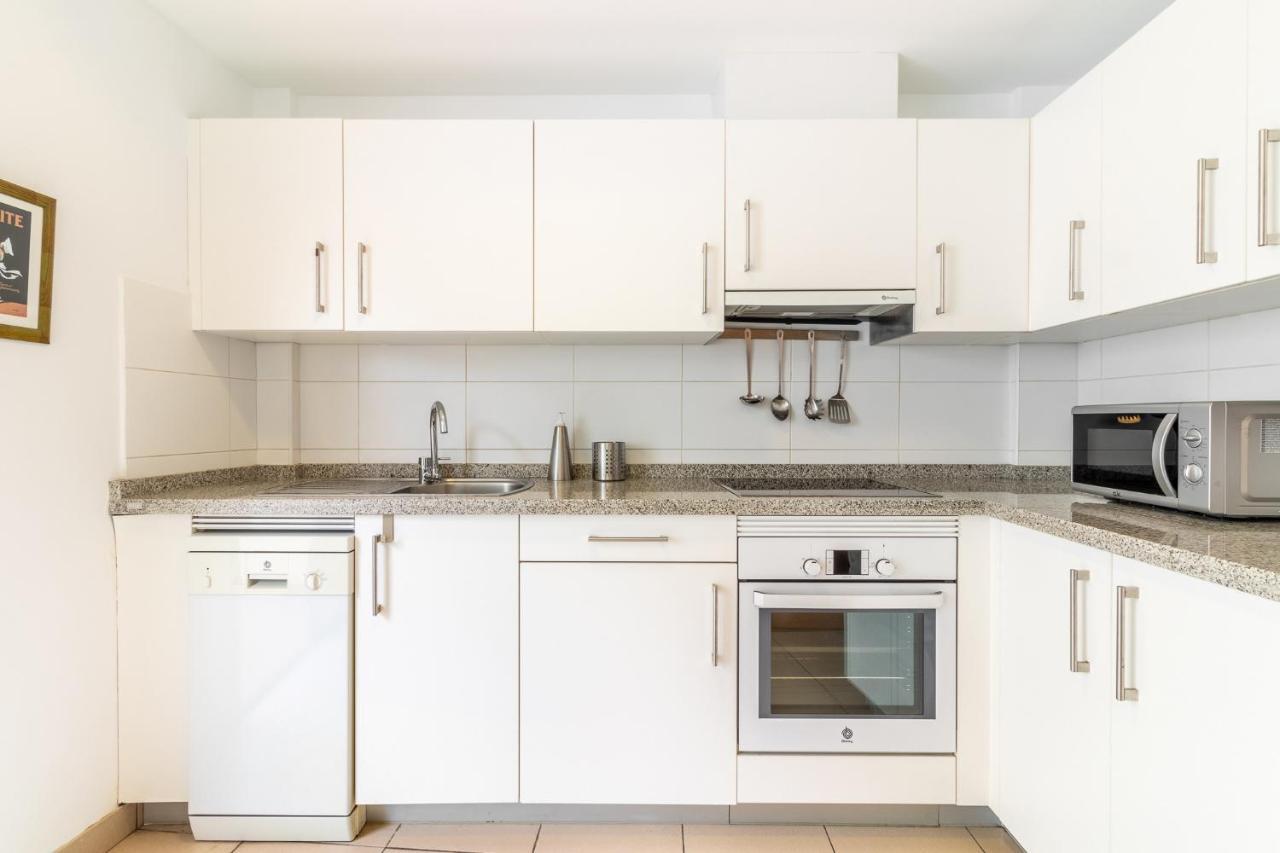 Flatguest San Fernando + 4Bdr + Terrace + Parking Villa ซานบาร์โตโลเม ภายนอก รูปภาพ