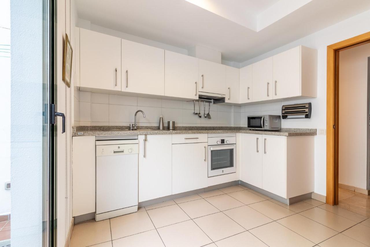Flatguest San Fernando + 4Bdr + Terrace + Parking Villa ซานบาร์โตโลเม ภายนอก รูปภาพ